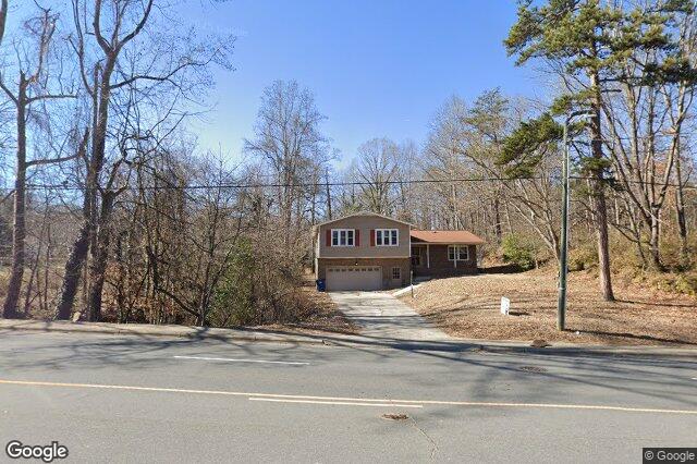 Street View — 2725 New Walkertown RD